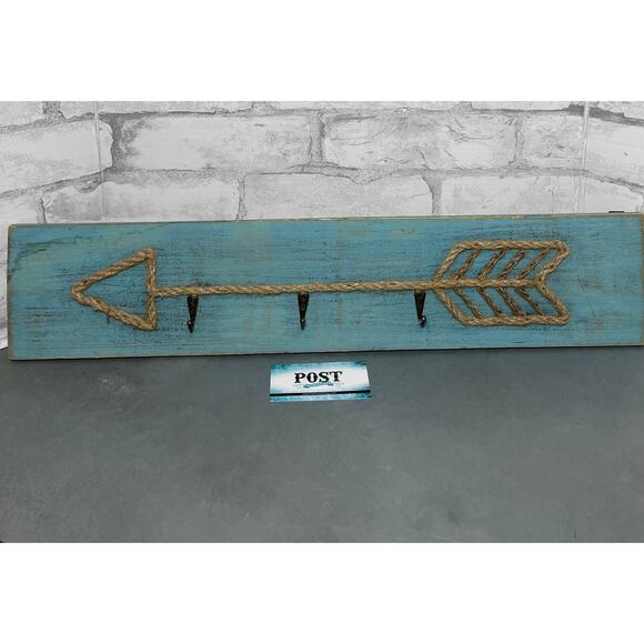 Rustic Arrow Decor W/ Hooks - Picture 1 of 5